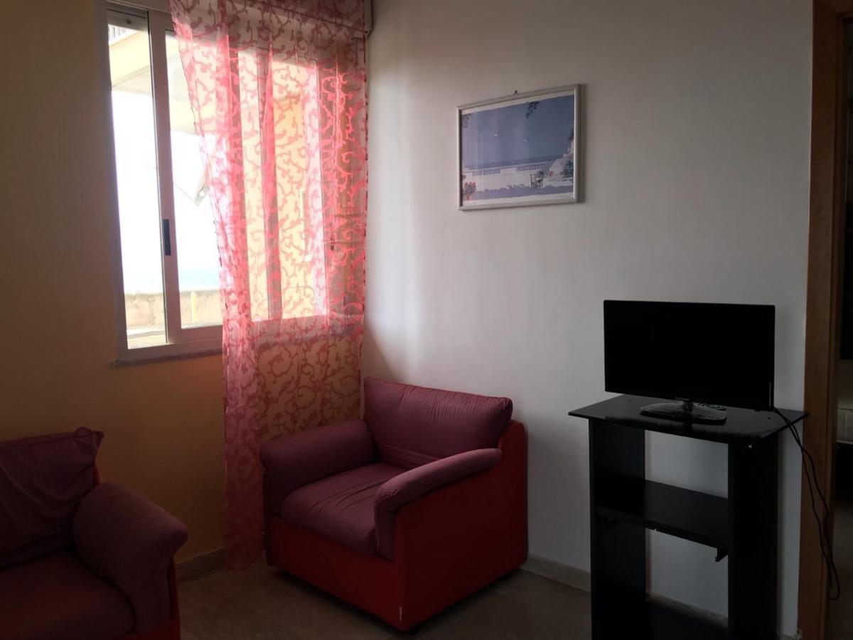 90Ss Apartament Lägenhet Reggio di Calabria Exteriör bild